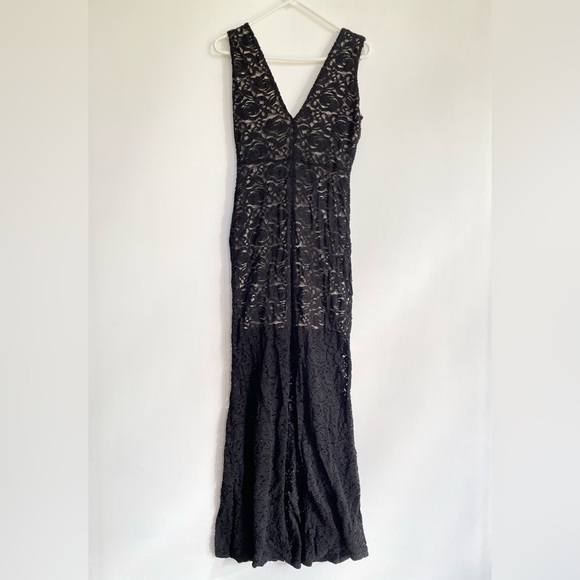 Alice + Olivia Mia Lace Maxi Dress Black See Through Deep Plunge V Neck Slit 4 - Picture 2 of 14
